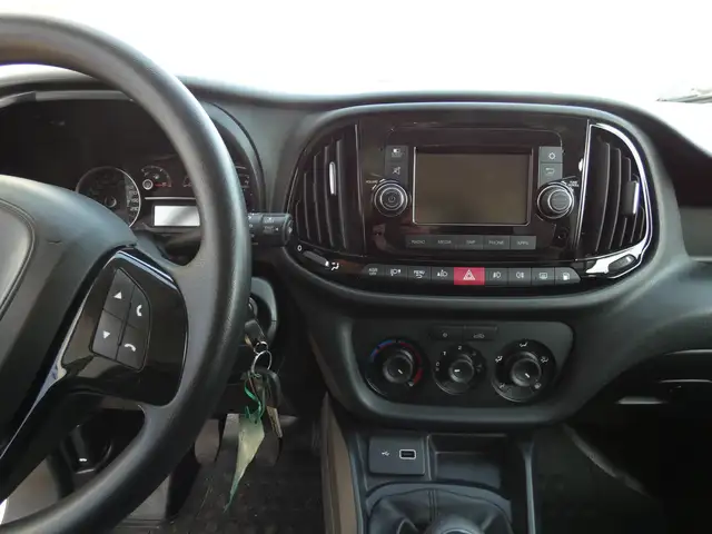 Fiat Doblo view 14