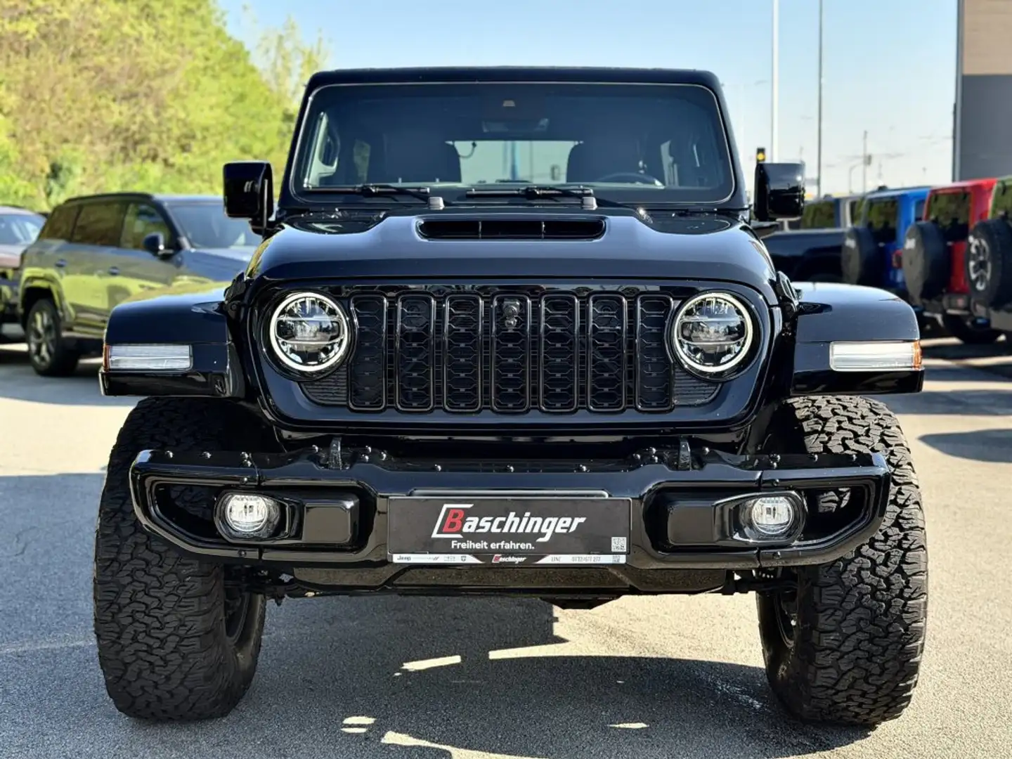 Jeep Wrangler Umlimited Rubicon 392 Schwarz - 2