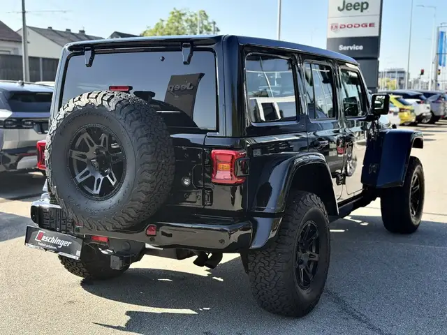 Jeep Wrangler view 11