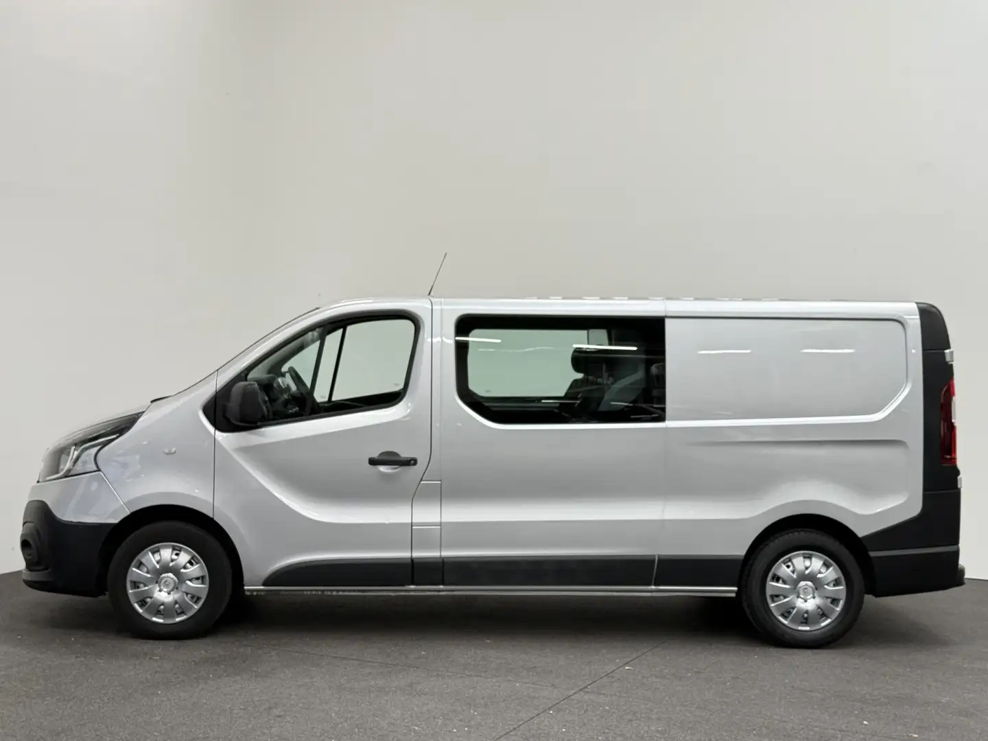 Renault Trafic 1.6 dCi T29 L2H1 Dubbele Cabine Générique MARGE VO Gris - 2