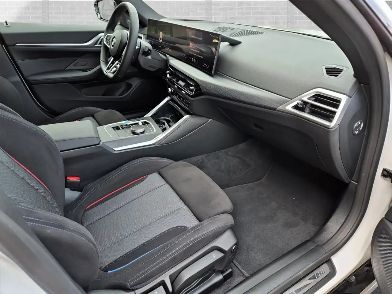 BMW i4 2026 — фото 10