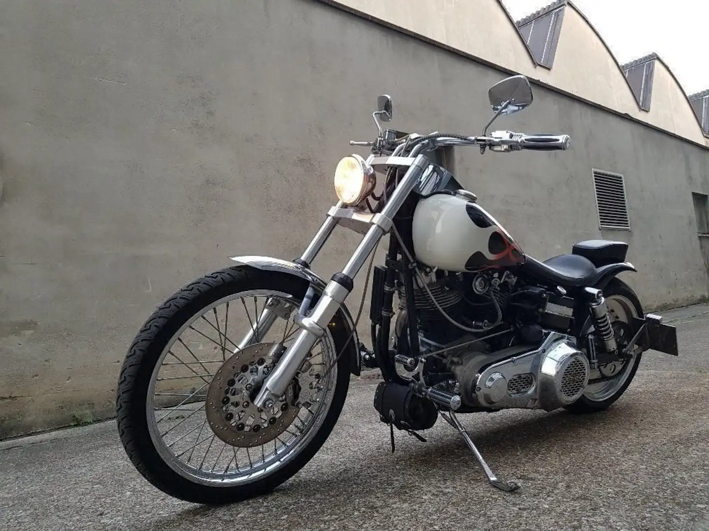 Harley-Davidson Low Rider crna - 1
