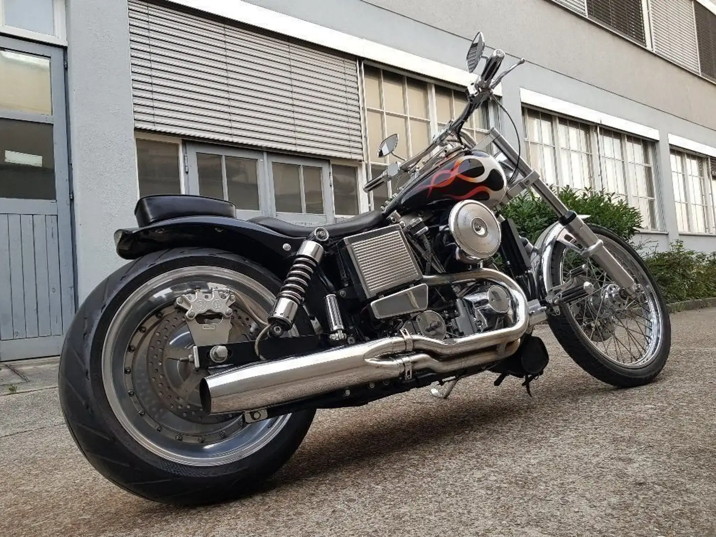 Harley-Davidson Low Rider Schwarz - 2