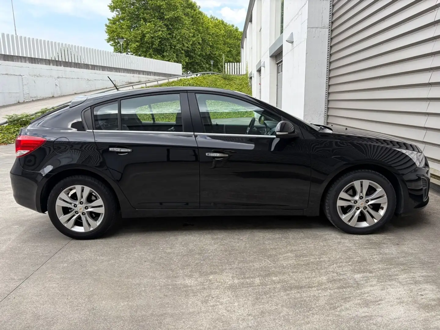 Chevrolet Cruze 2.0VCDi LTZ Aut. Negro - 2