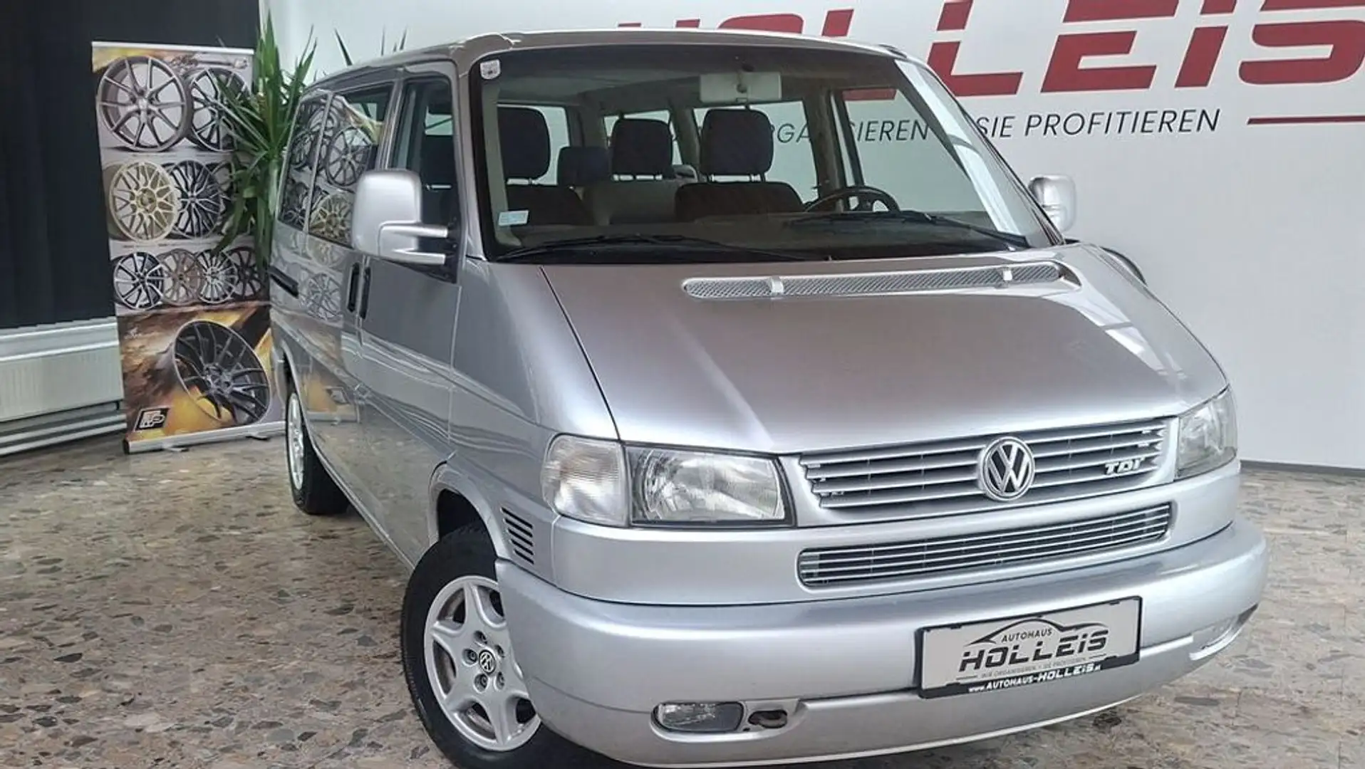 Volkswagen Sonstige 2,5 75 KW 7 Sitzer / Camping van Silber - 1