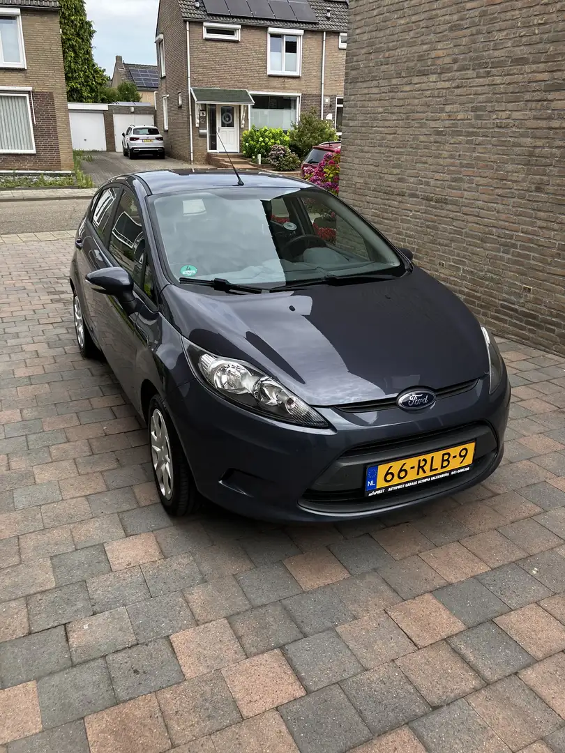 Ford Fiesta 1.4 Trend nwe APK, banden+uitlaat, trekhaak Blauw - 2