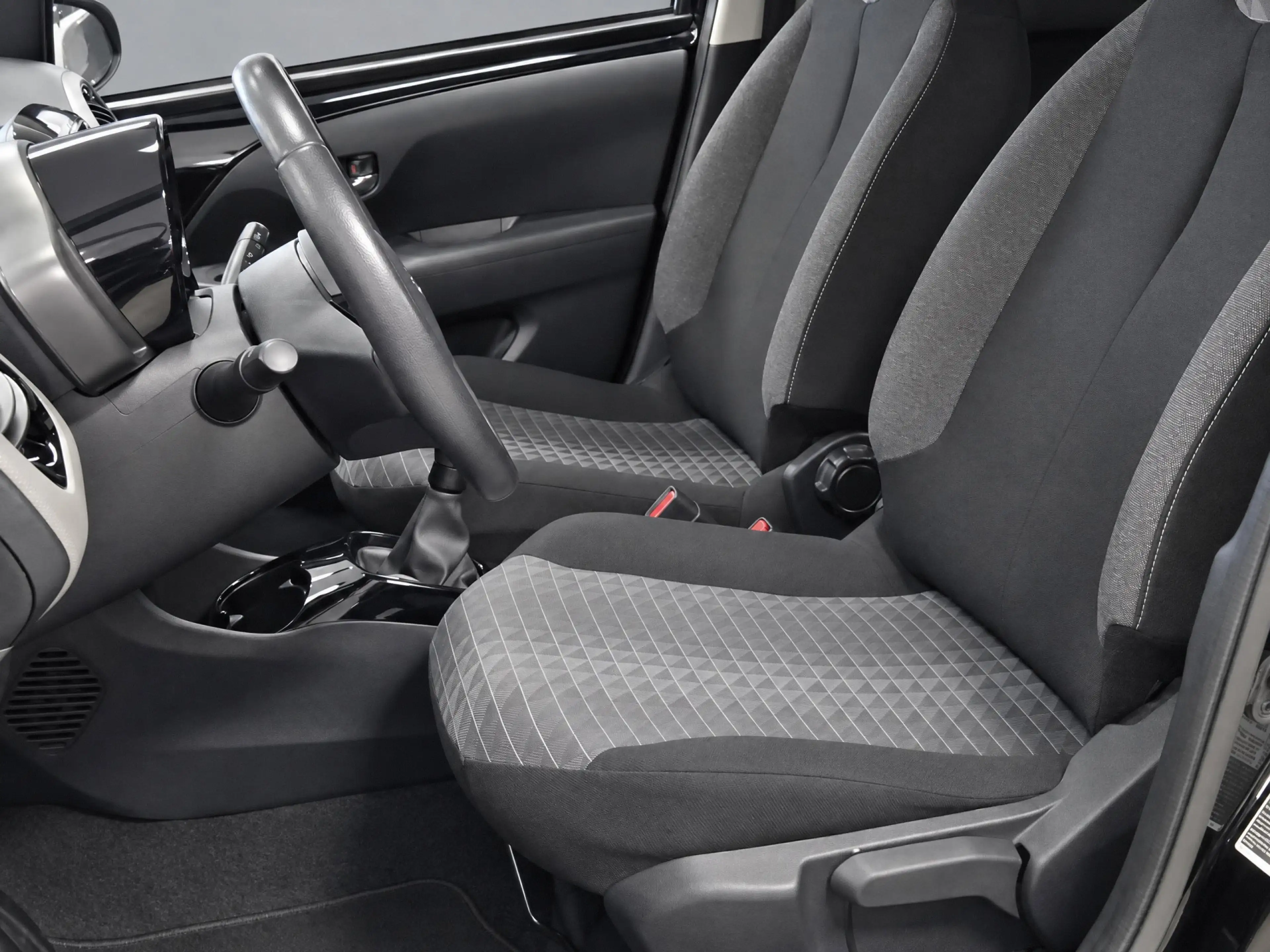 Peugeot 108 1.0 e-VTi Allure Camera | Apple Carplay | Keyless — photo 13