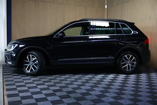 Volkswagen Tiguan view 9