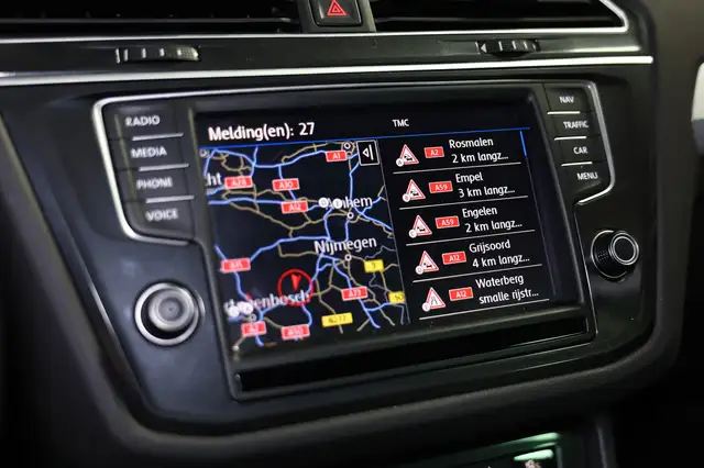 Volkswagen Tiguan view 21