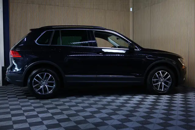 Volkswagen Tiguan view 6