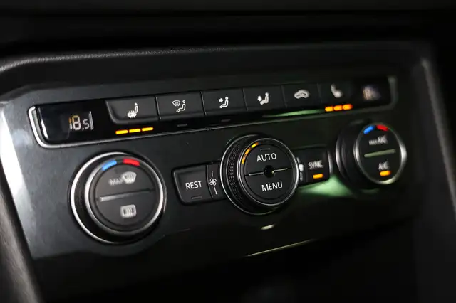Volkswagen Tiguan view 25