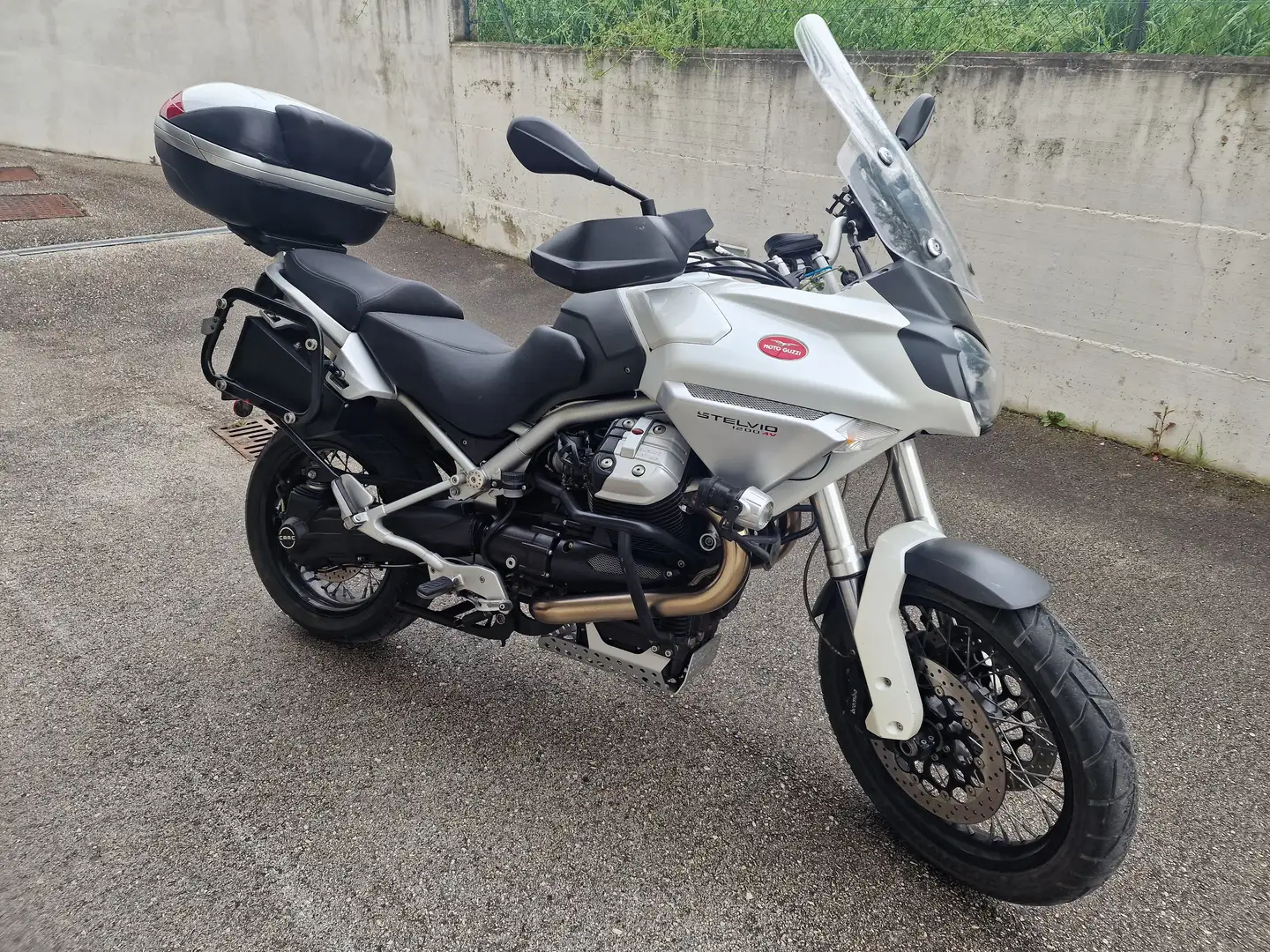 Moto Guzzi Stelvio 1200 Fehér - 1