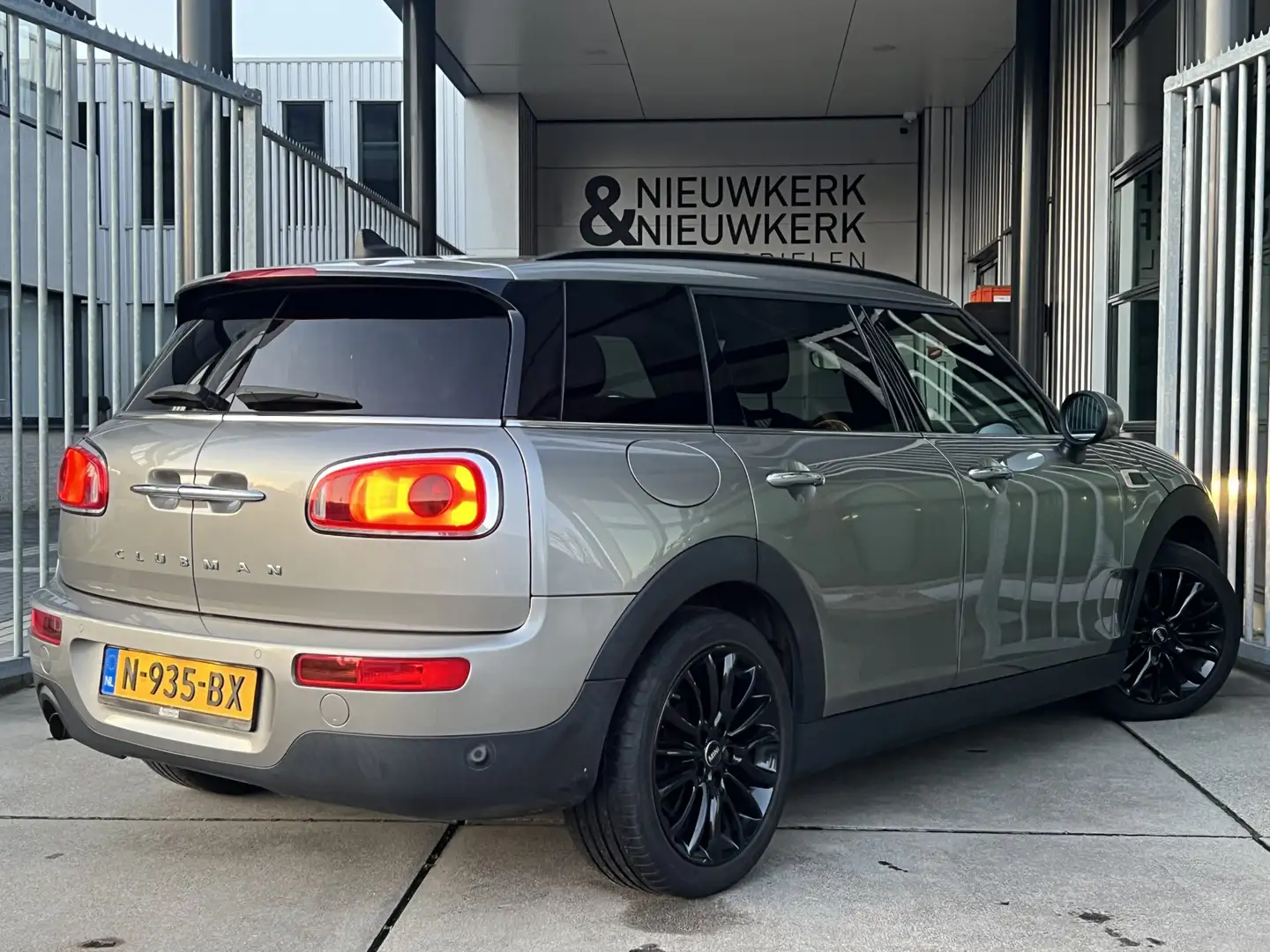 MINI One Clubman Mini 1.5 Salt Business Editie | SCHUIF/KANTELDAK | Gris - 2