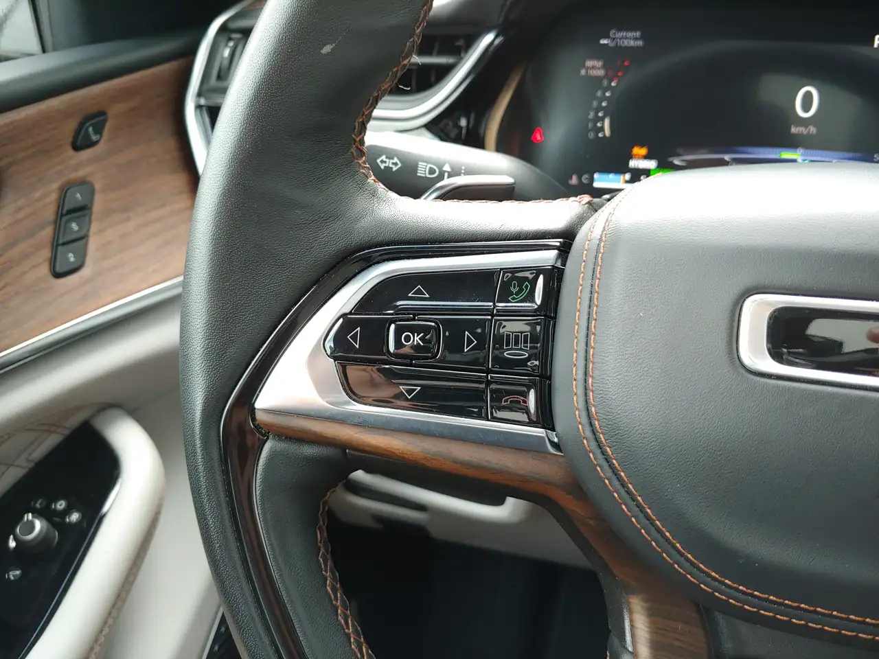 Jeep Grand Cherokee снимка Jeep Grand Cherokee