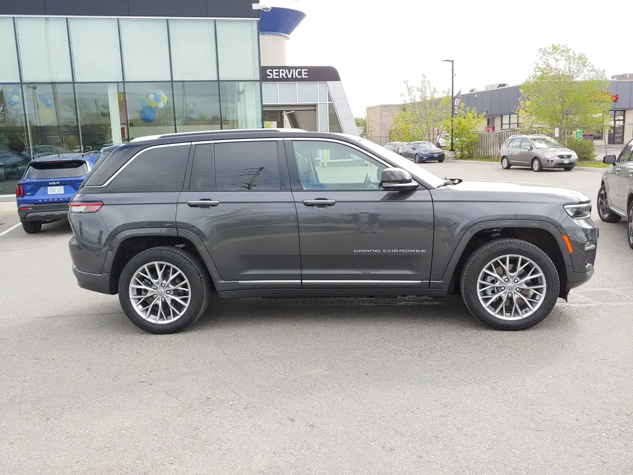 Jeep Grand Cherokee снимка Jeep Grand Cherokee