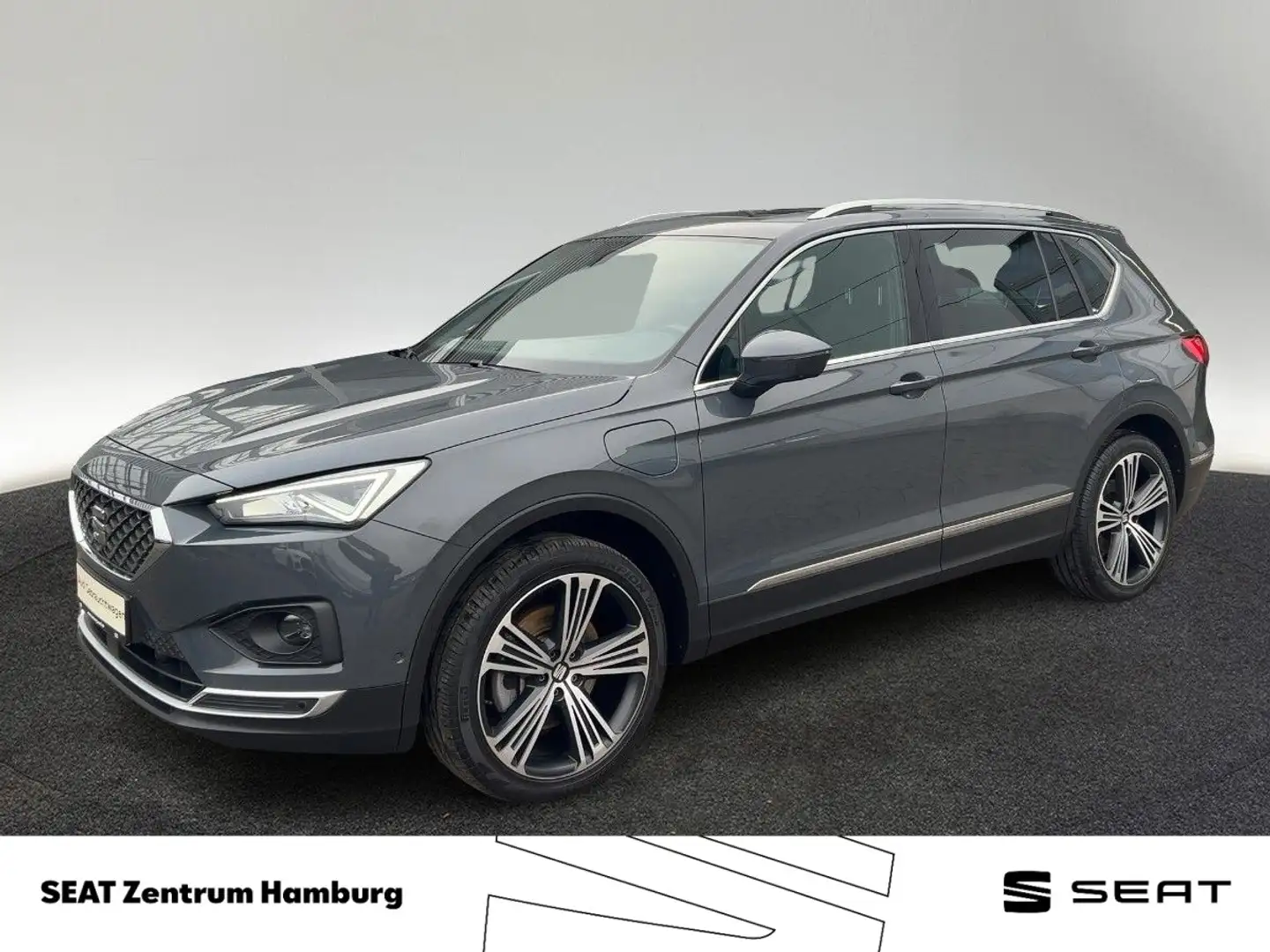 SEAT Tarraco 1.4 e-HYBRID Xcellence DSG LED Pano Kame Grau - 1