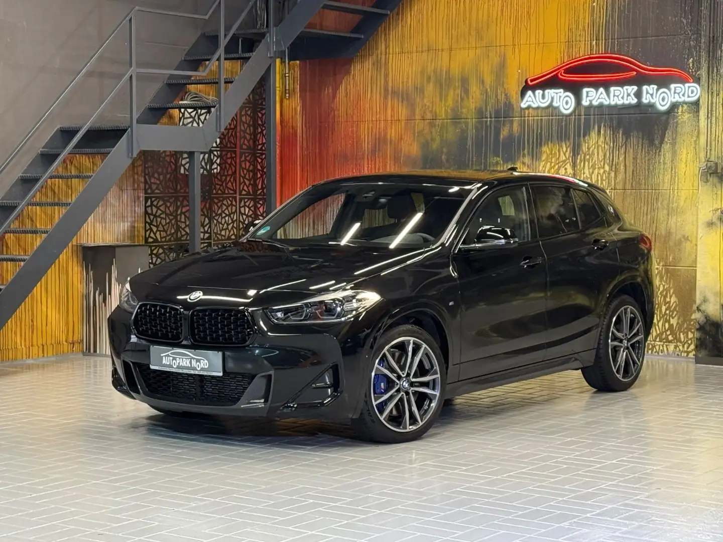 BMW X2 xDrive M35i Aut. ~ACC~LED~KAMERA~HiFi~NAVI~ Schwarz - 1