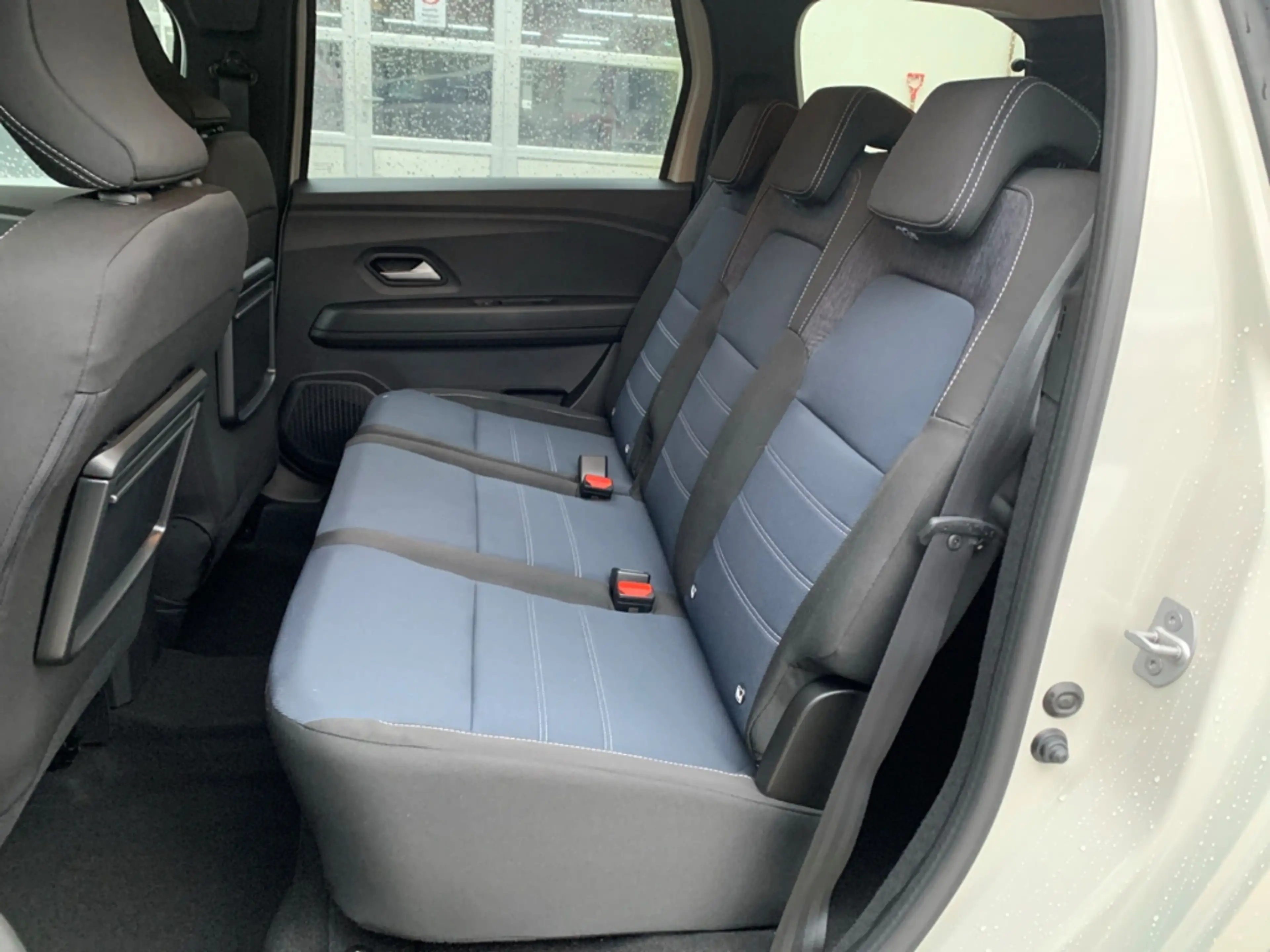Dacia Jogger JOURNEY HYBRID 155 7-SITZER Journey SHZ+PDC+KLIMA — photo 11