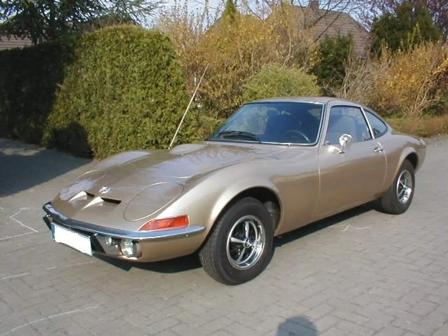 Opel GT Золотий - 1