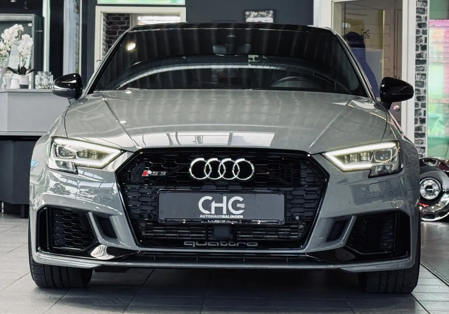 Audi RS3 RS 3 Sportback quattro |B&O|PANO|MATRIX|MAGNETIC Grau - 2