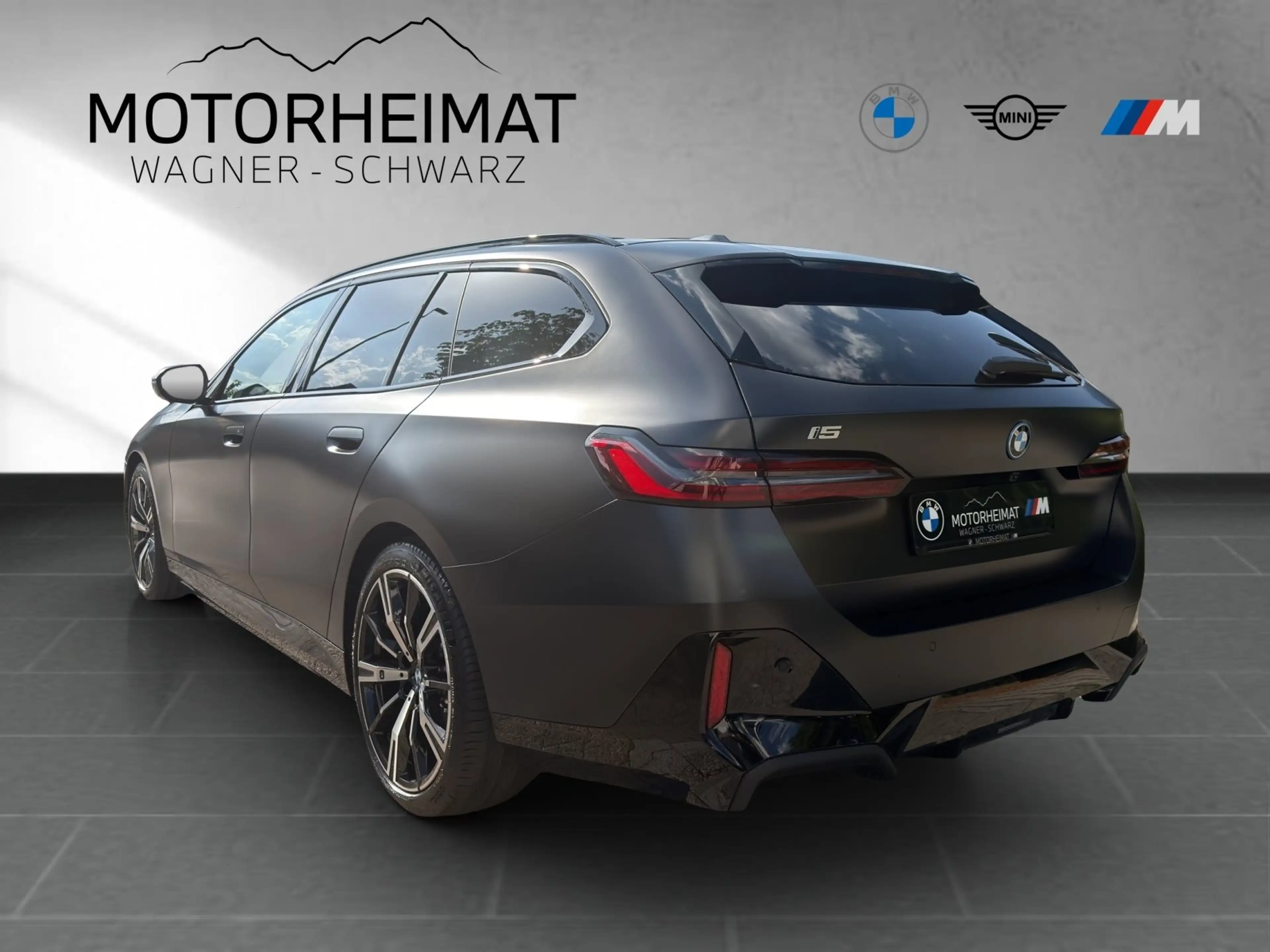 BMW i5 eDrive40 Touring — photo 5