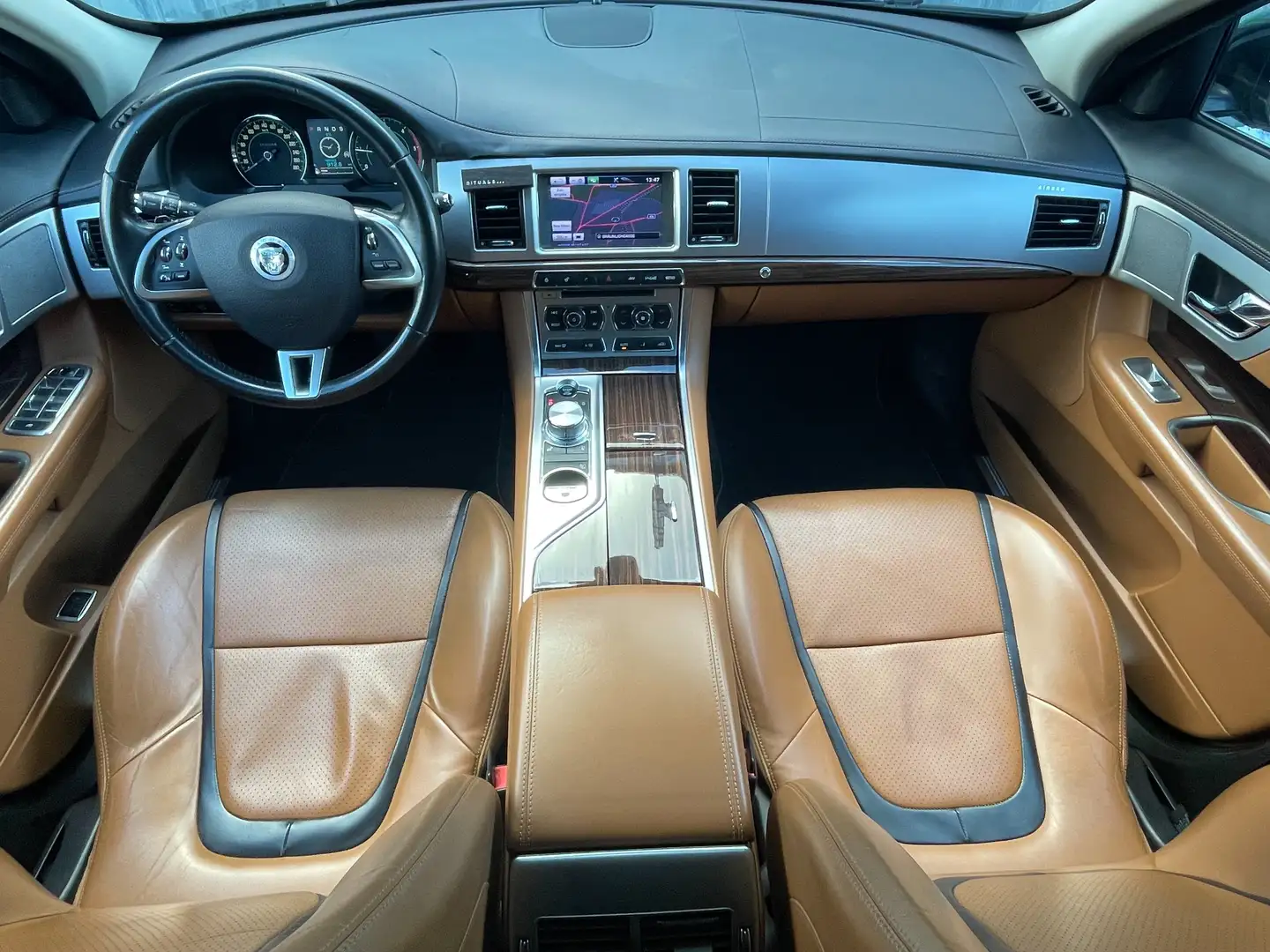 Jaguar XF 2,2 Diesel Portfolio 2.2d Aut. Schwarz - 2