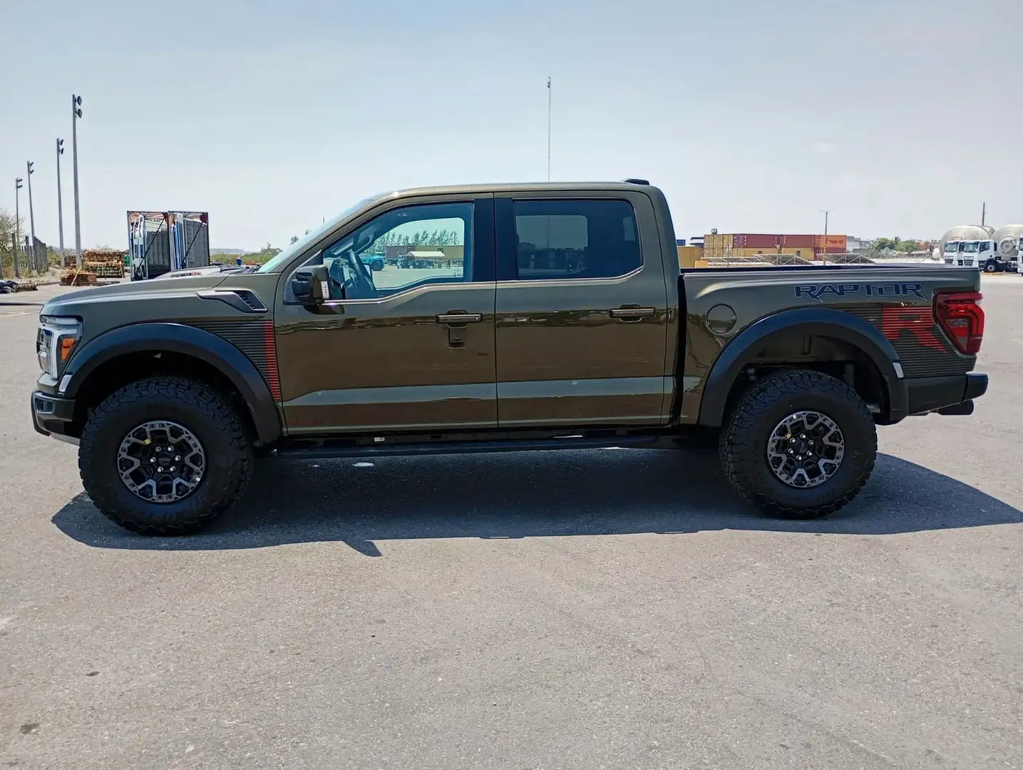 Ford F 150 Ford F-150 Raptor R SuperCrew Cab 4.59% Grün - 2