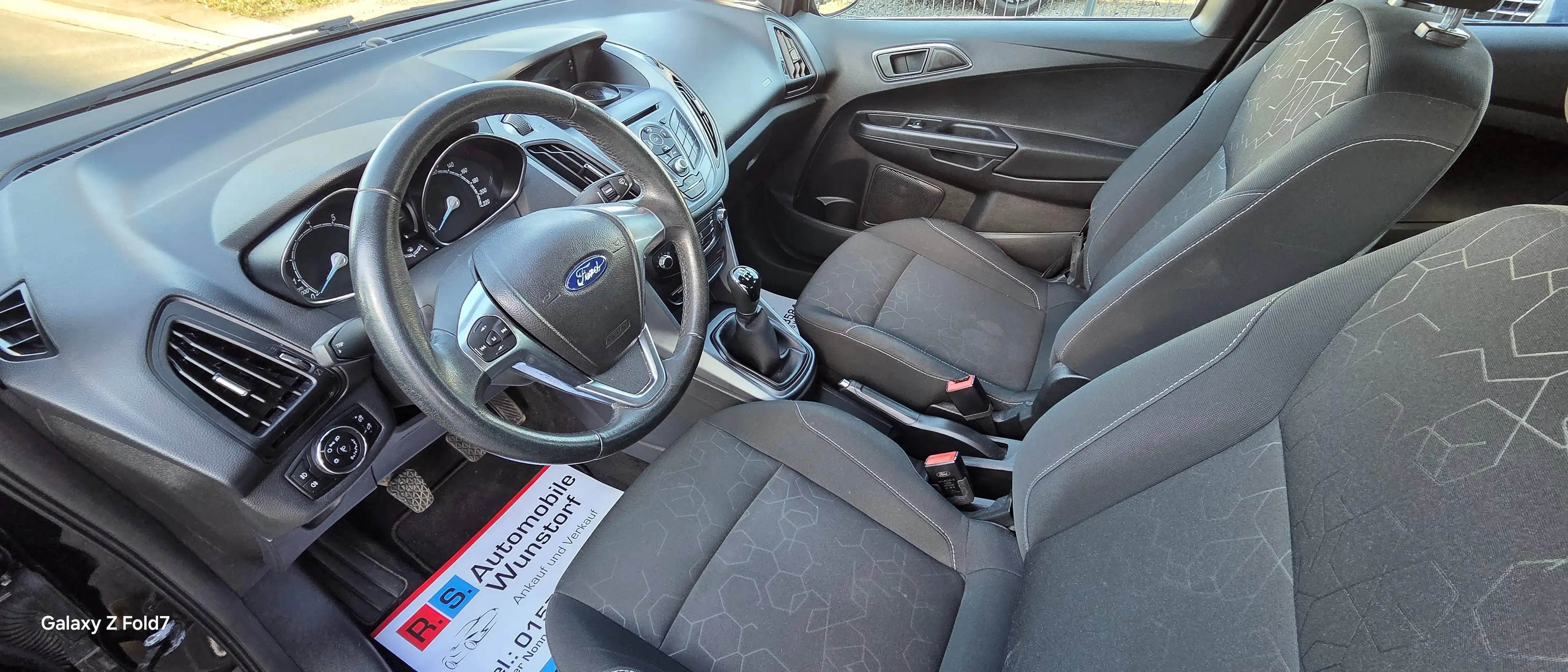 Ford B-Max Trend — photo 12