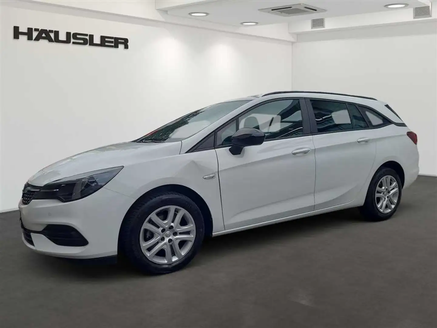 Opel Astra ST*Edition*Klimaaut.*Parkhilfe*SHZ*LHZ* White - 1