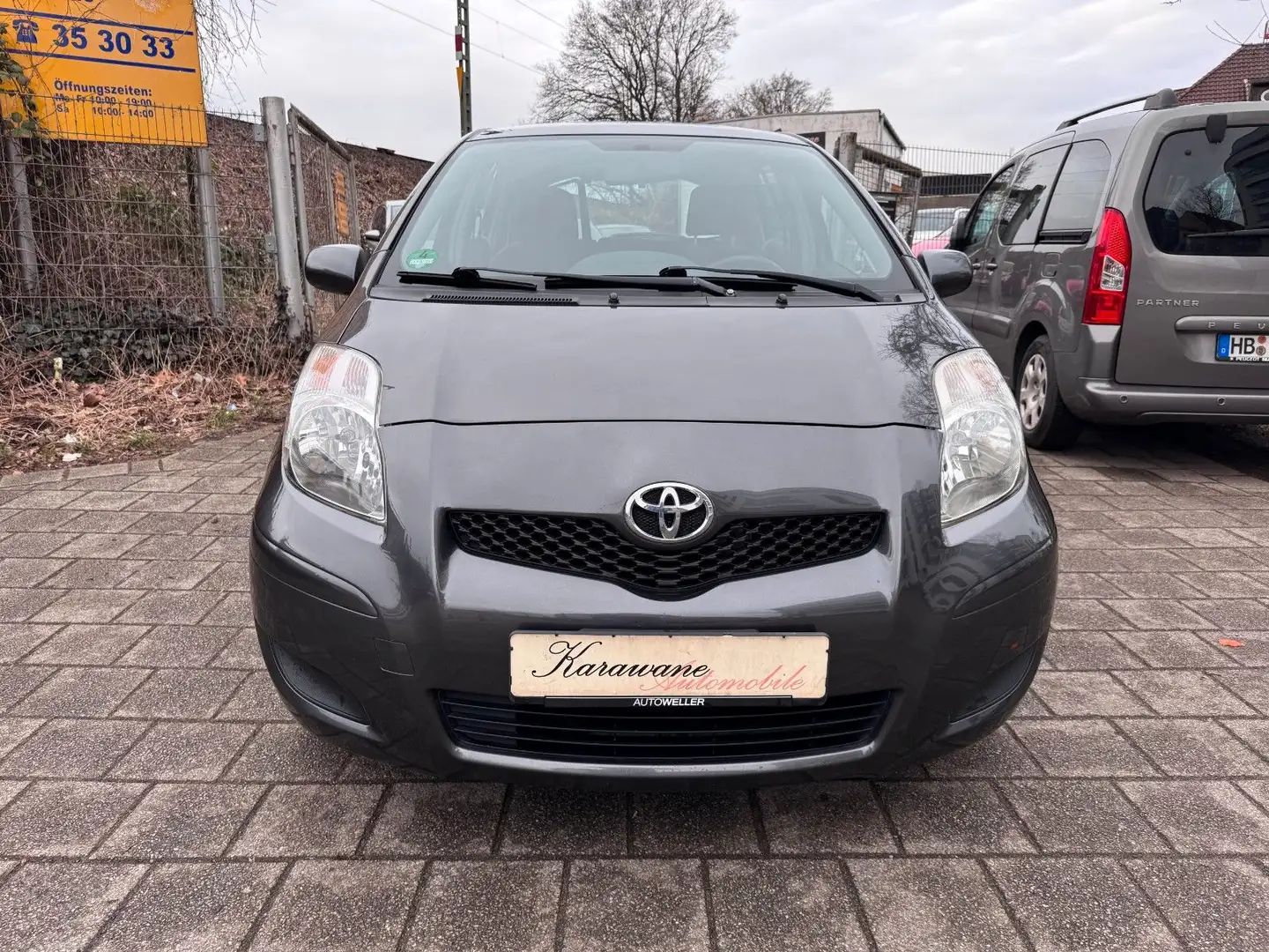 Toyota Yaris Cool*Klima*Voll Scheckheft gepflegt*2.Hand Gris - 2