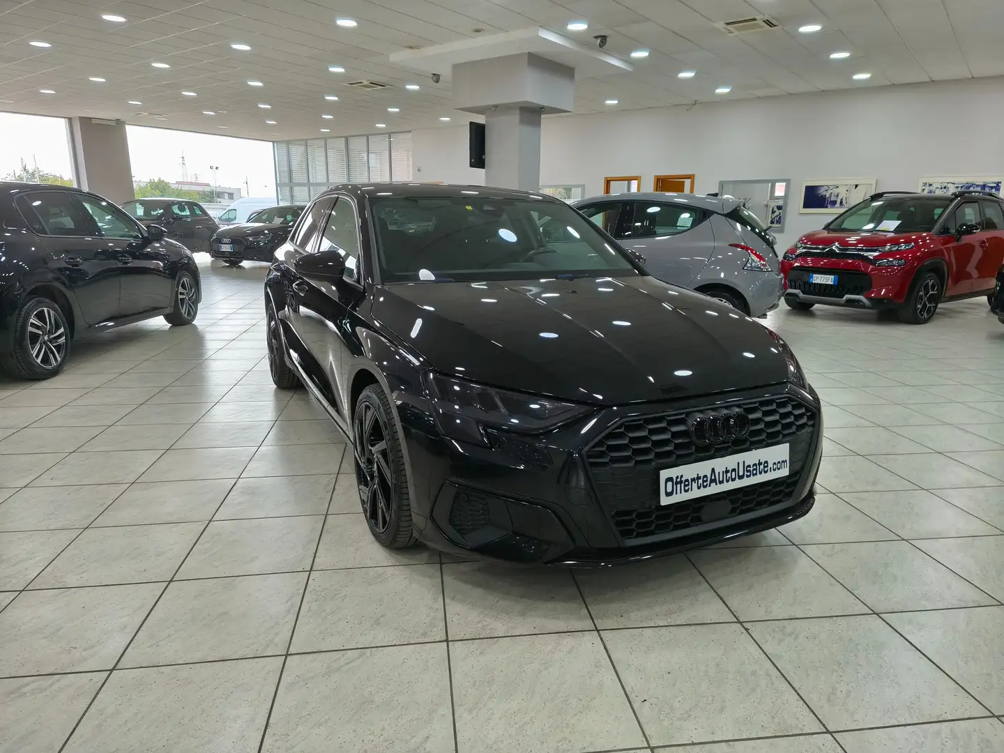 Audi A3 A3 Sportback 35 2.0 tdi Business s-tronic Zwart - 2