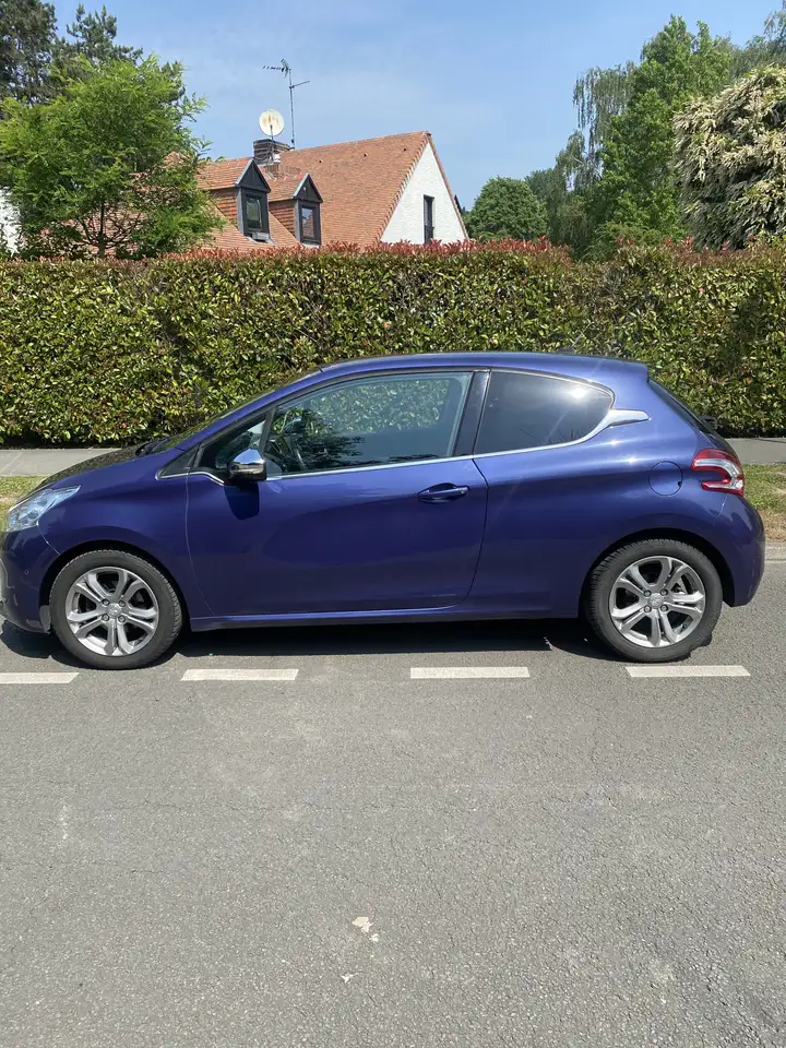 Peugeot 208 208 — photo 6