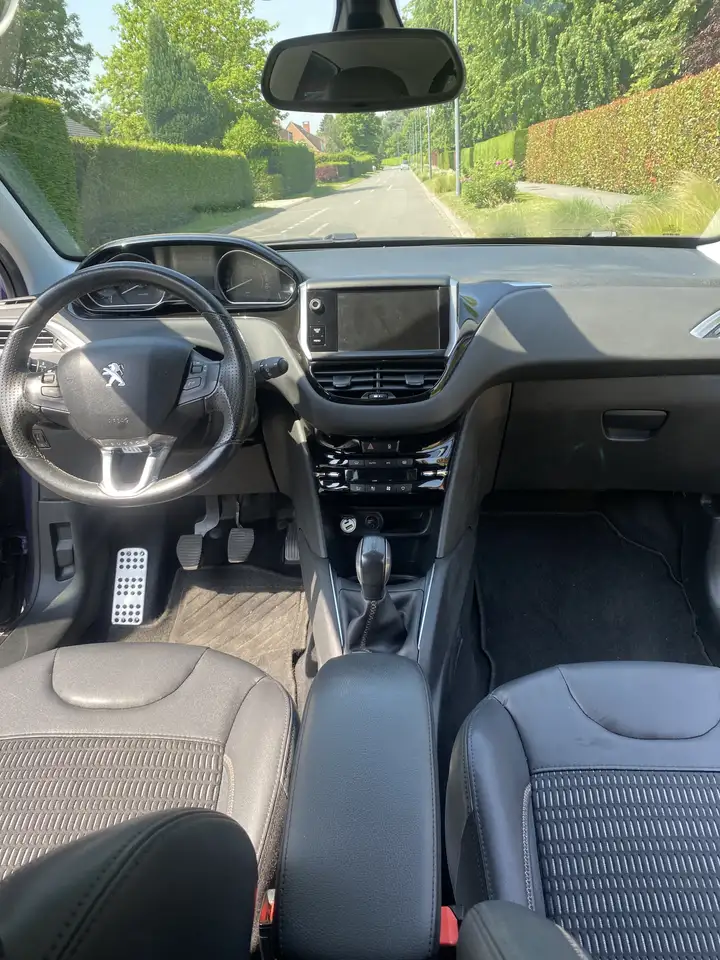 Peugeot 208 208 — photo 14