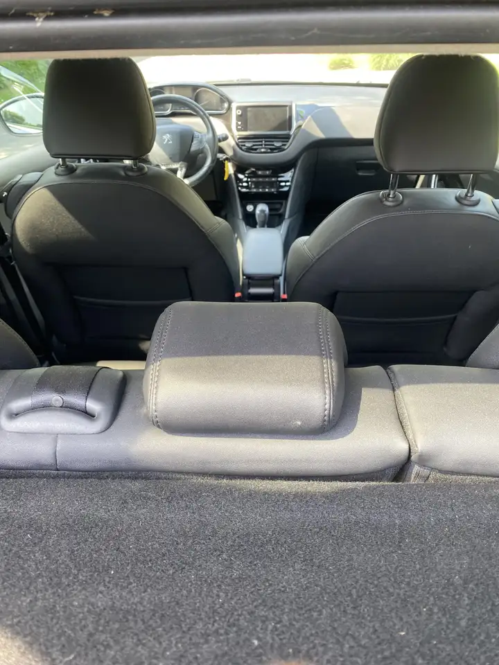Peugeot 208 208 — photo 16