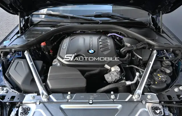 BMW 4 Series view 9