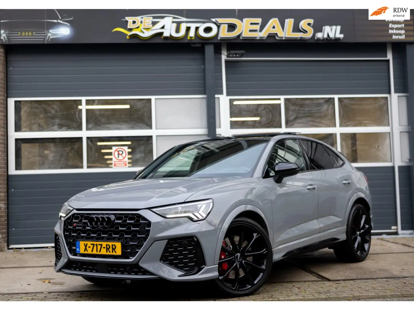Audi Q3 Sportback TFSI RSQ3 Grijs - 1