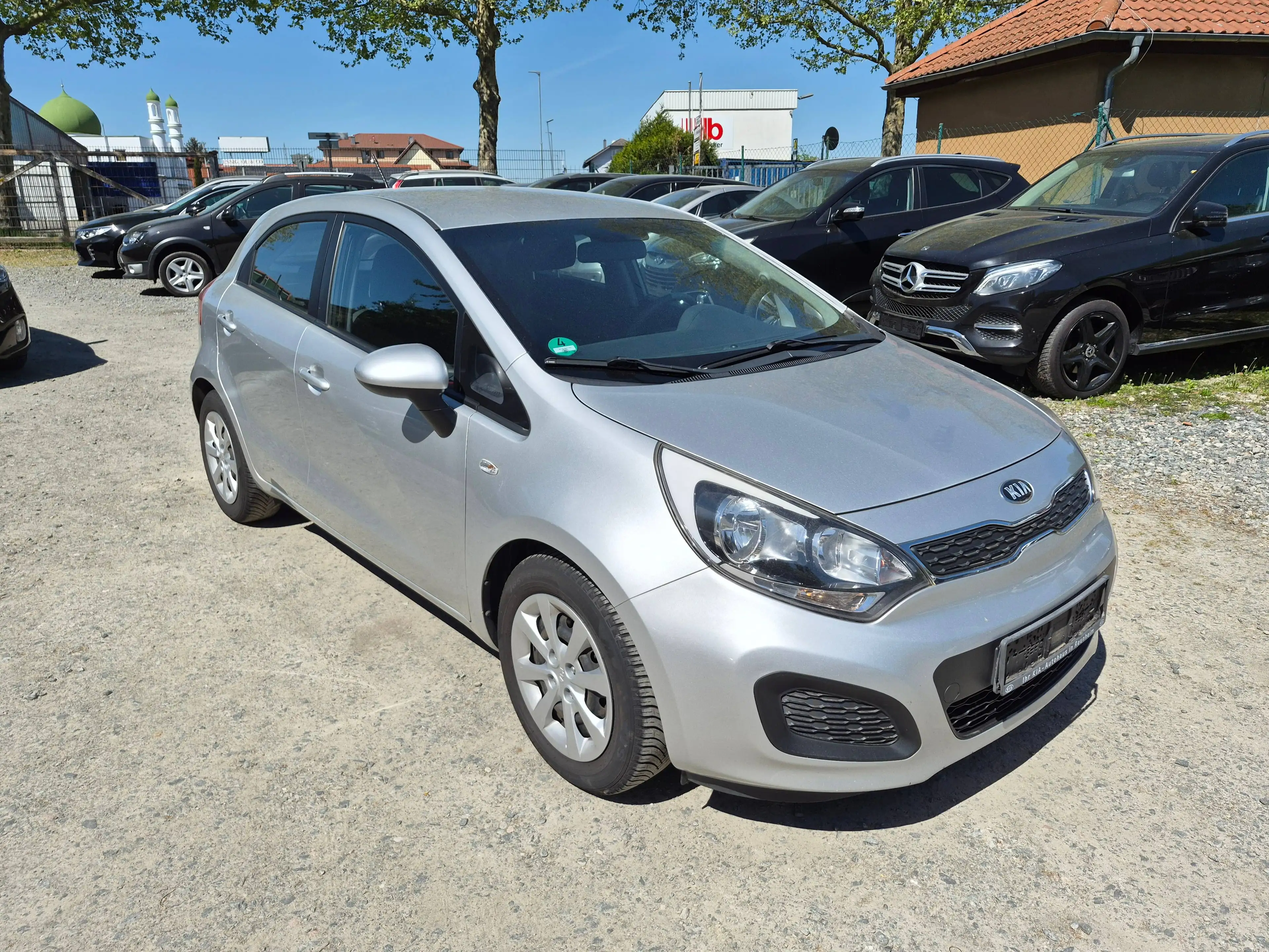 Kia Rio Rio Fließheck 5-Türer 1.4 Dream-Team Edition — photo 5