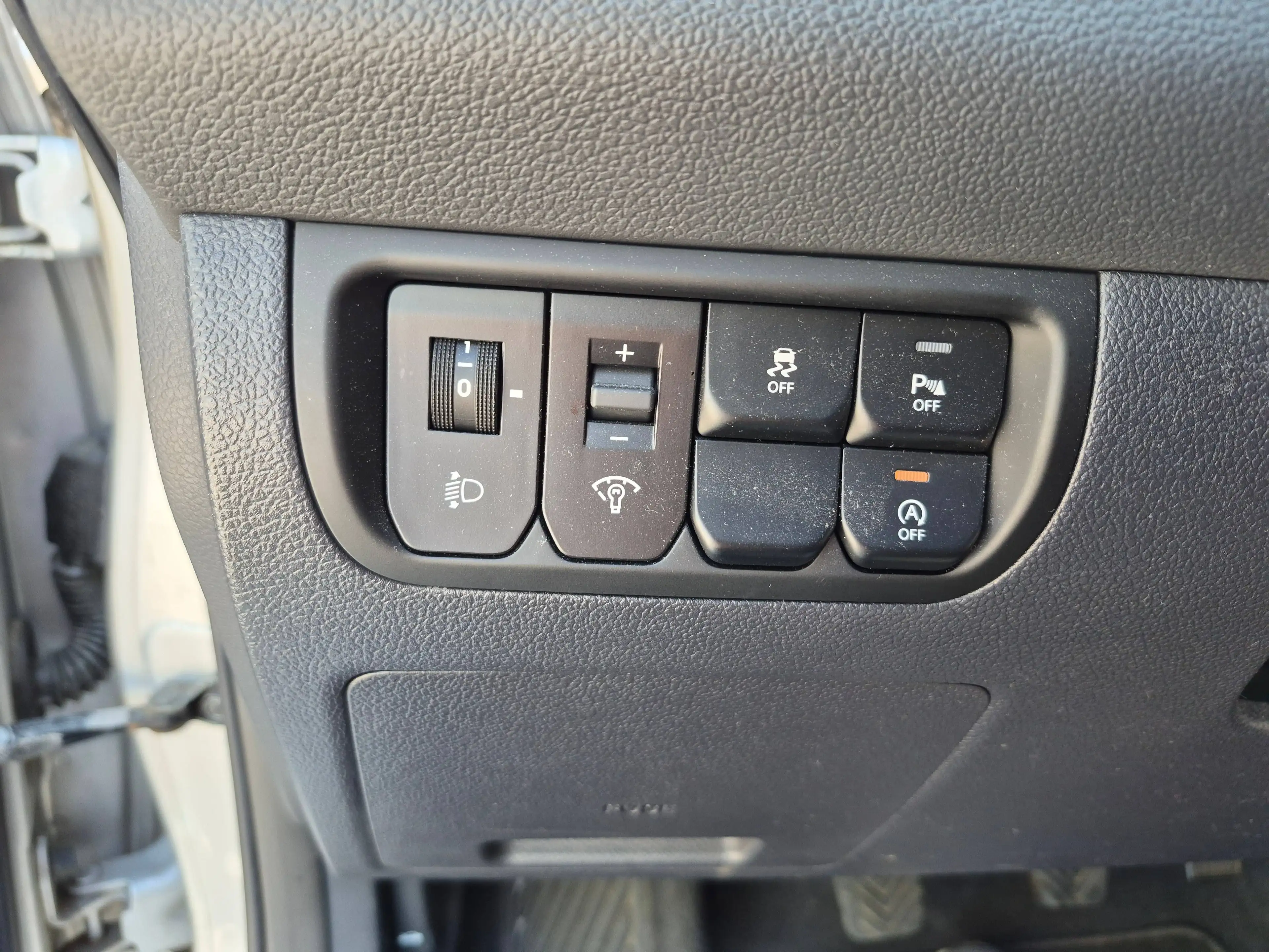 Kia Rio Rio Fließheck 5-Türer 1.4 Dream-Team Edition — photo 8