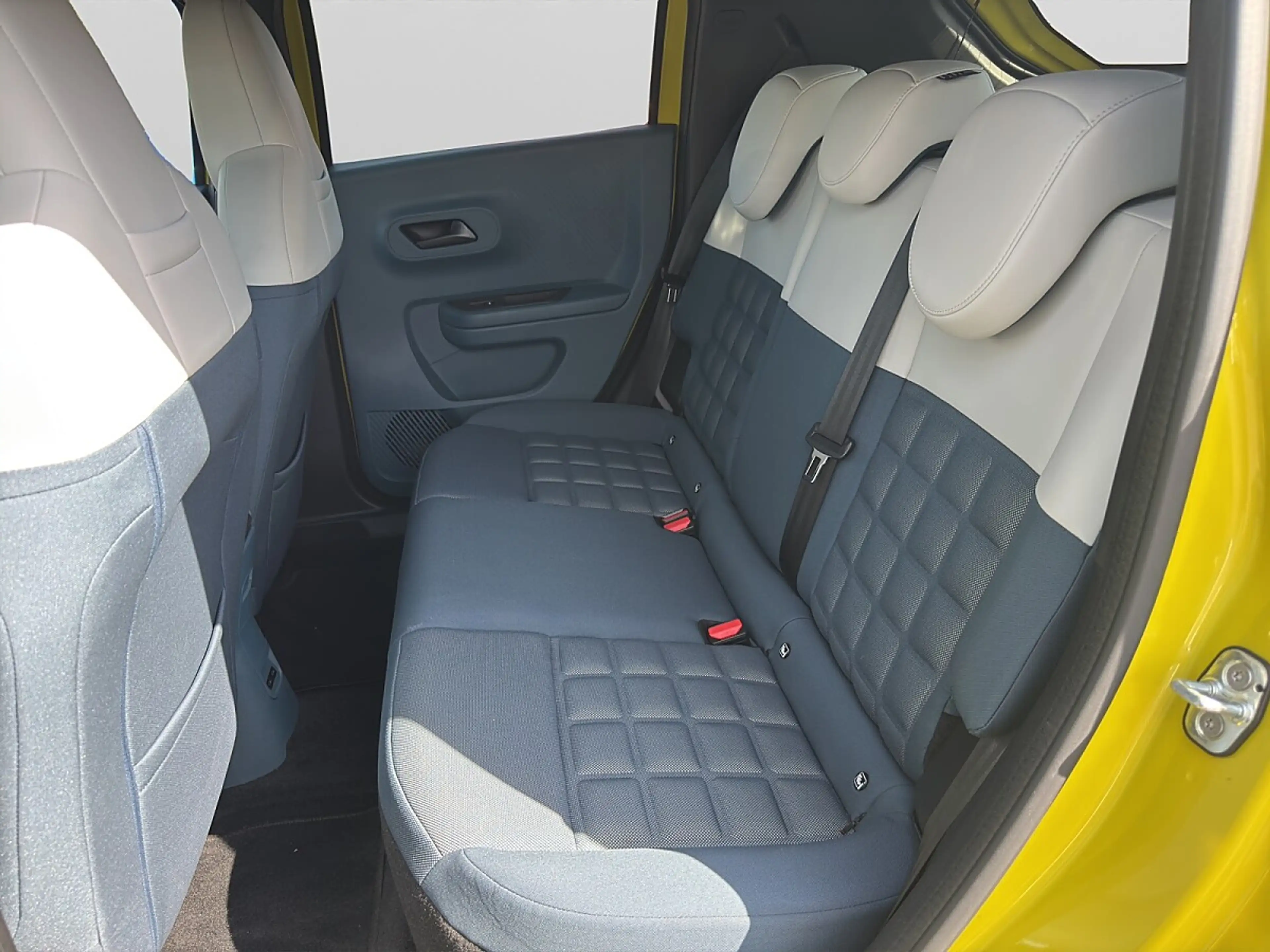 Fiat Grande Panda Elektro 44kWh La Prima — photo 15
