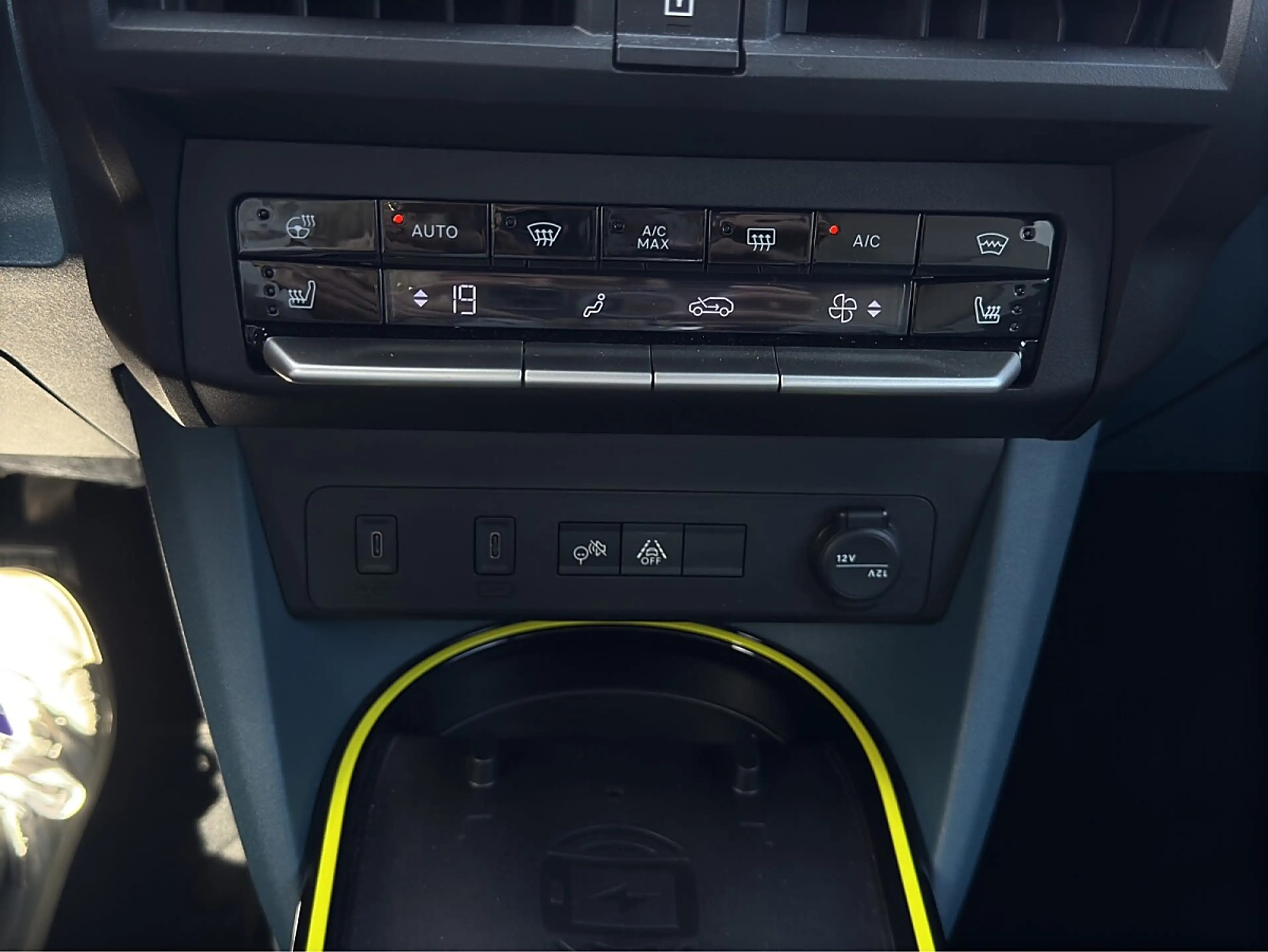 Fiat Grande Panda Elektro 44kWh La Prima — photo 13