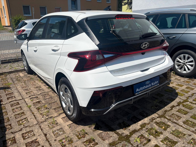 Hyundai i20 5J.Garantie,Navi,Kamera,WP,Tempom.Klima — photo 2