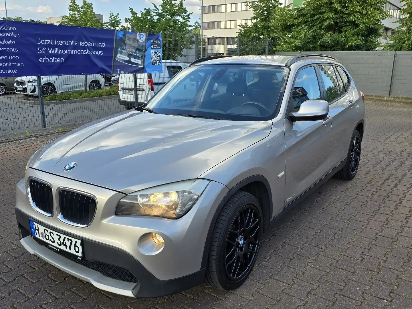 BMW X1 BMW X1 AUTOMATIK | 2011 | UNFALLFREI | TÜV NEU - 1