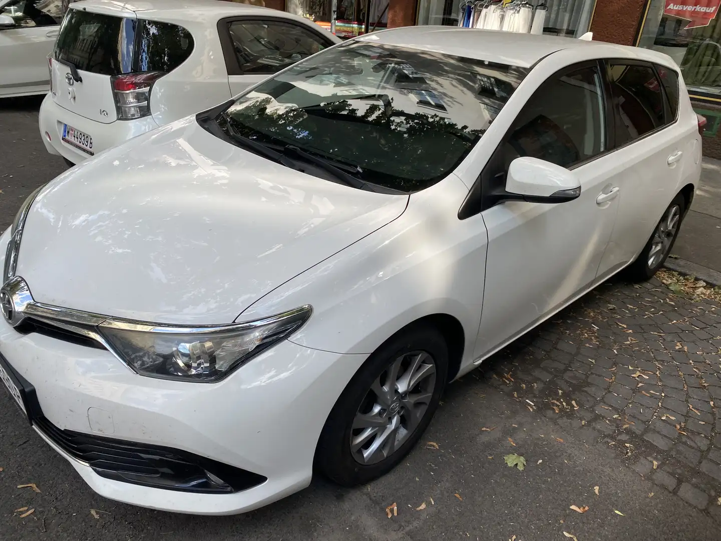 Toyota Auris 1.2 Turbo Edition-S Weiß - 1