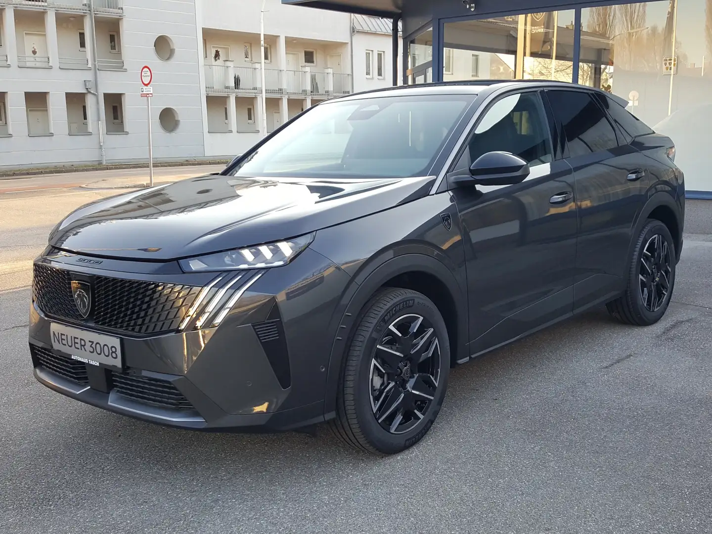 Peugeot 3008 3008 GT HYBRID 136 e-DSC6 Grau - 1