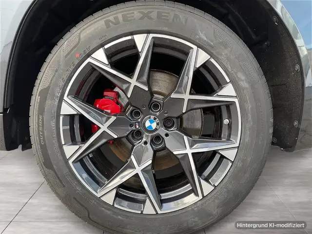 BMW X3 view 6