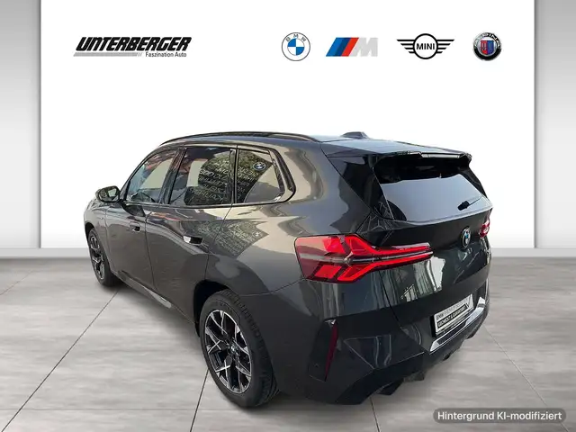 BMW X3 view 4