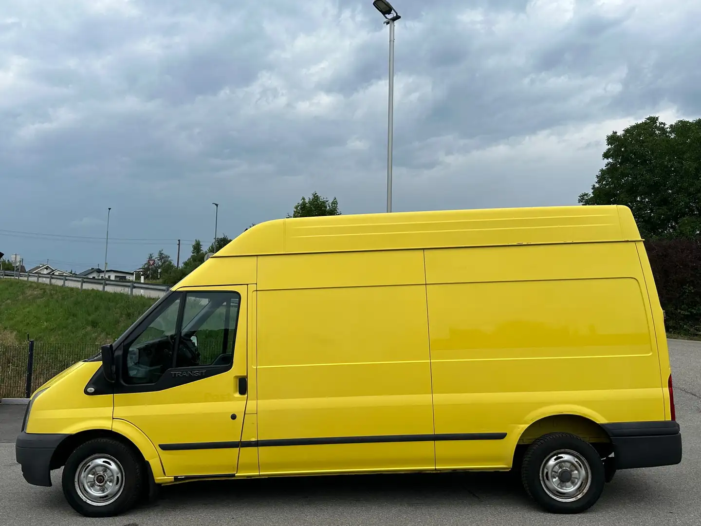 Ford Transit FT300-Hoch-Lang-Öamtc-Kredit-1Besitz-10.000€ Žlutá - 2