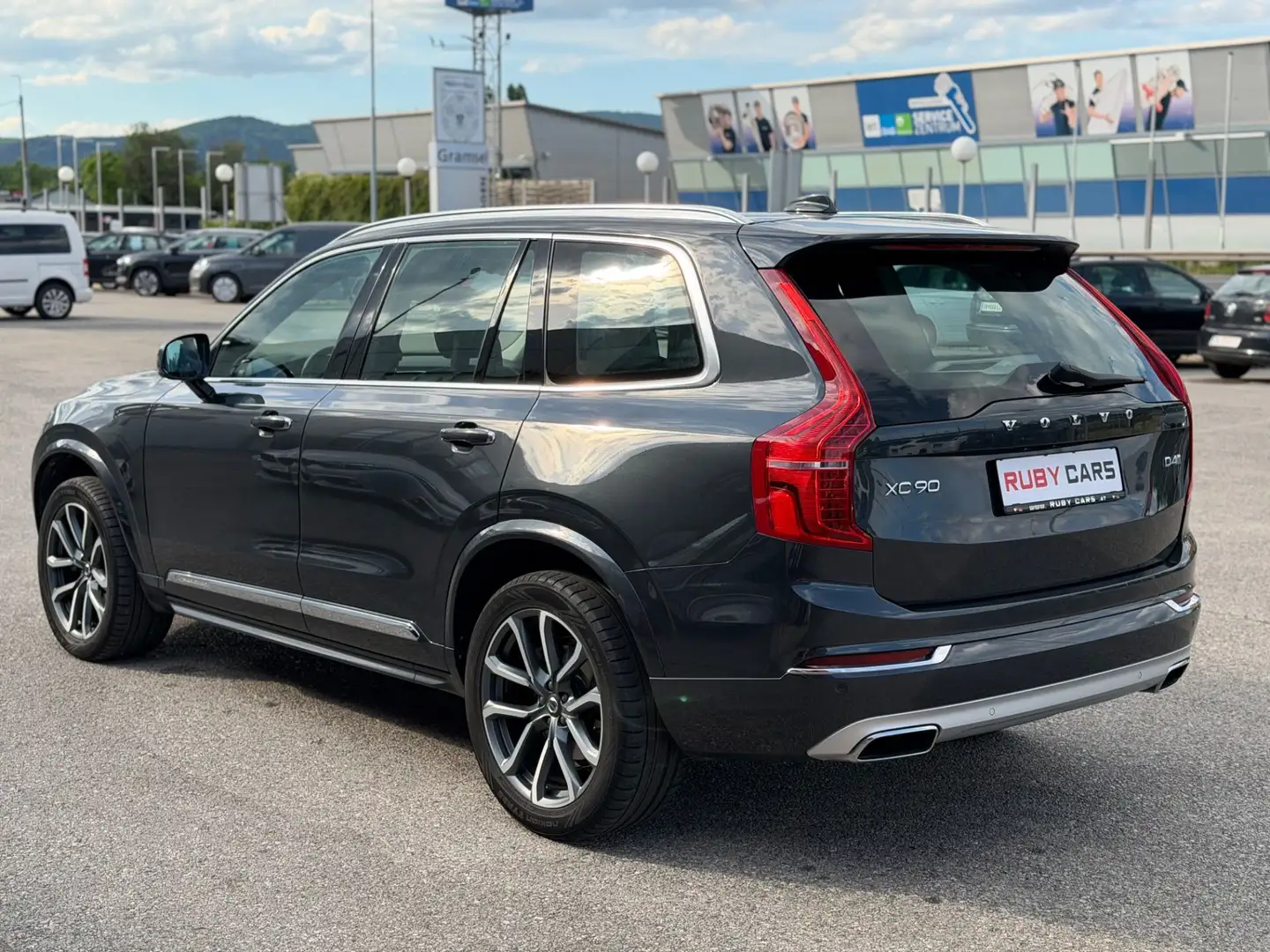 Volvo XC90 D4 Inscription Grau - 2