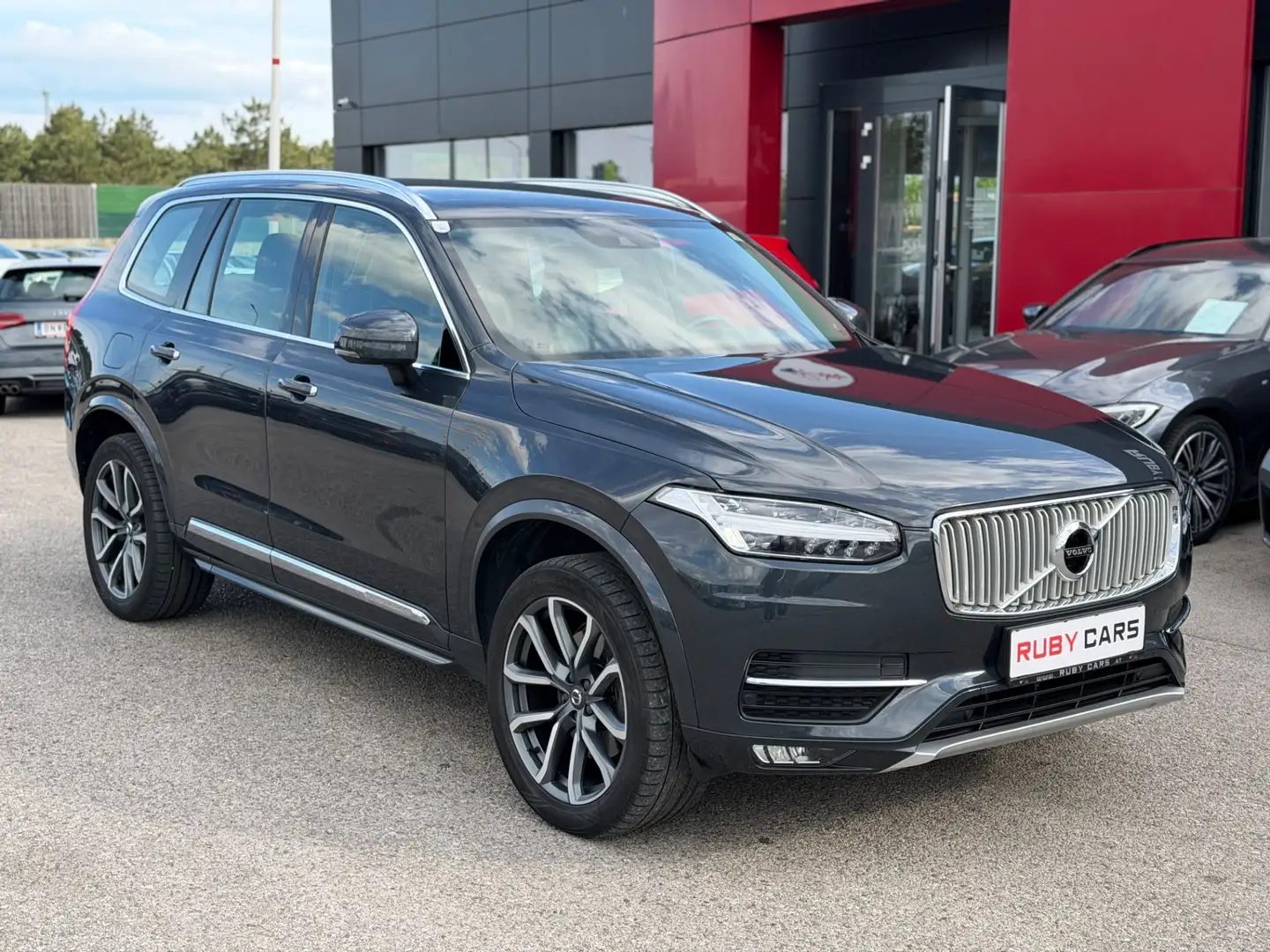 Volvo XC90 D4 Inscription Grau - 1