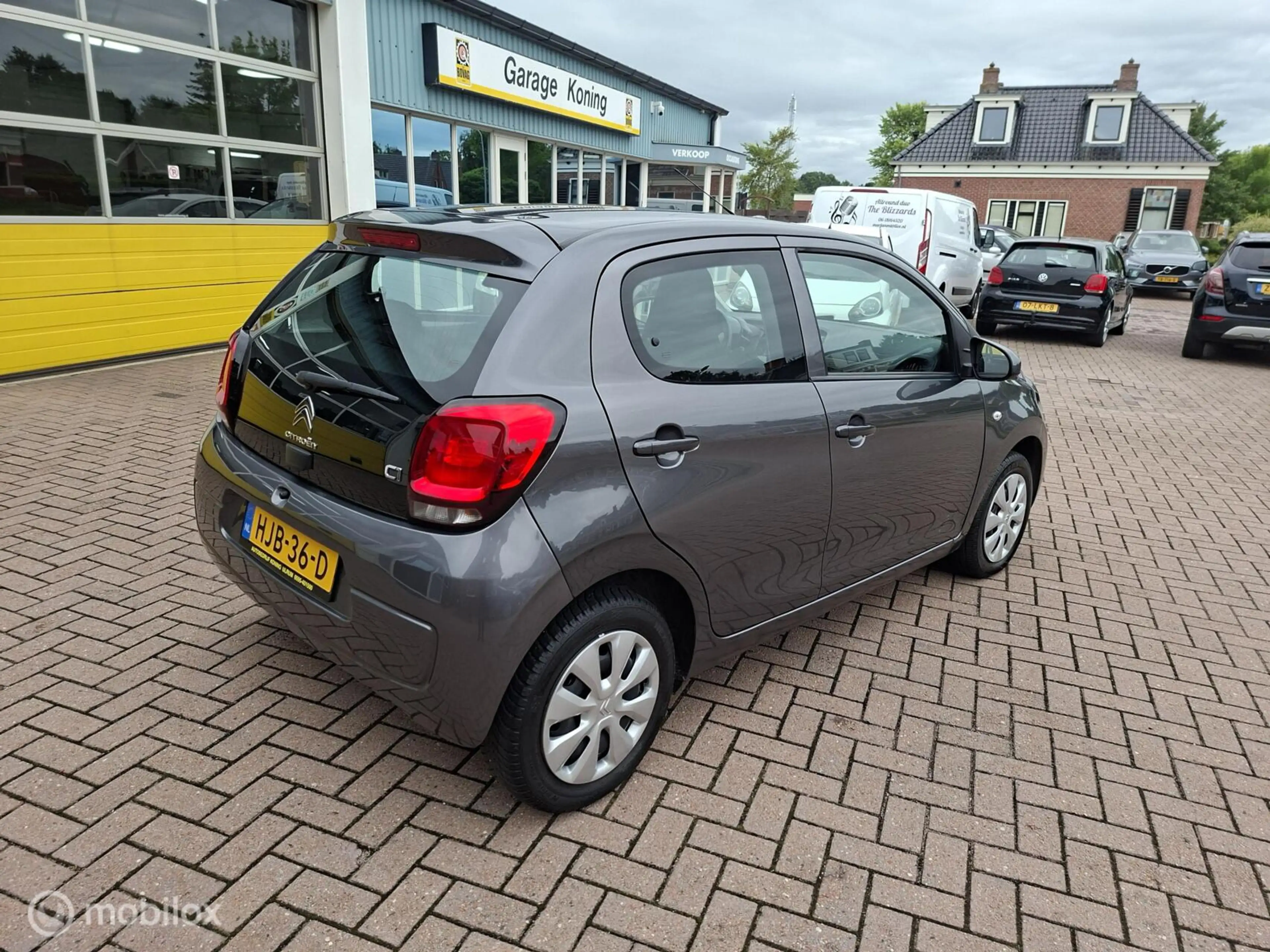 Citroen C1 1.0 VTi Shine — photo 3